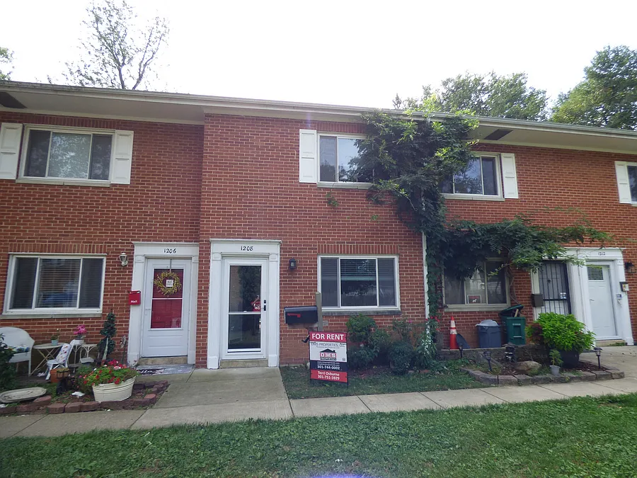 1208 Westview Ter