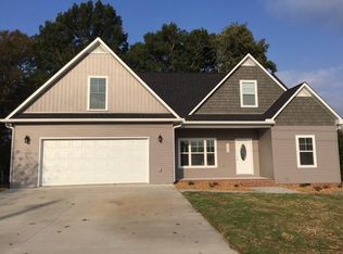 1870 Clemmons Rd, Cookeville, TN 38501