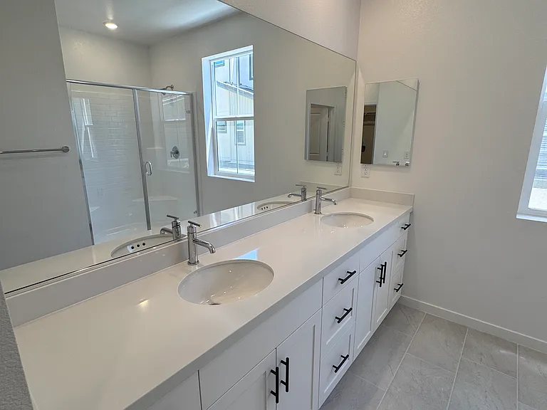 12837 Auburn Dr — Photo 21