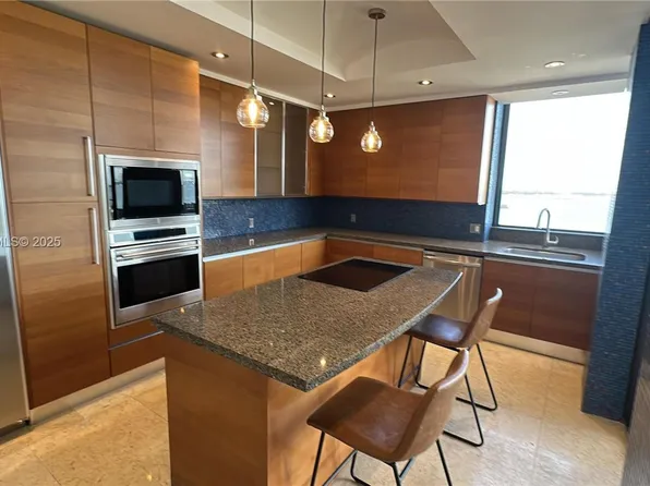 1000 Venetian Way APT 1502, Miami Beach, FL 33139