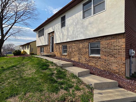 3rd image of 908 Blue Gate Ln