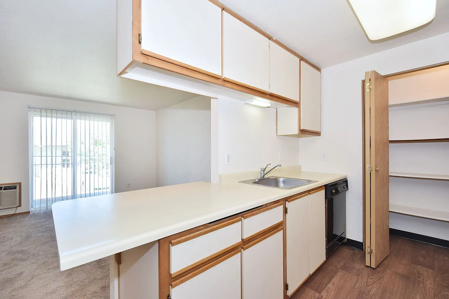 Fawnbrook Apartments — Photo 3