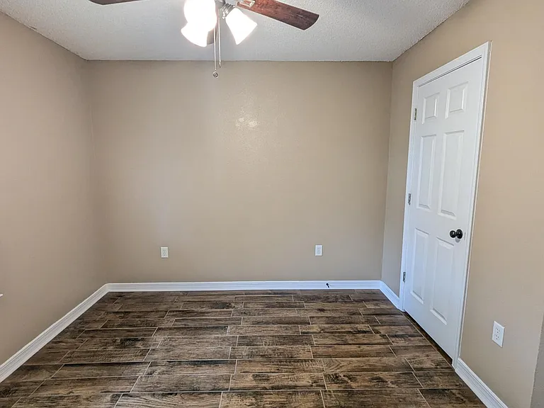 2409 Juneau Ln — Photo 15