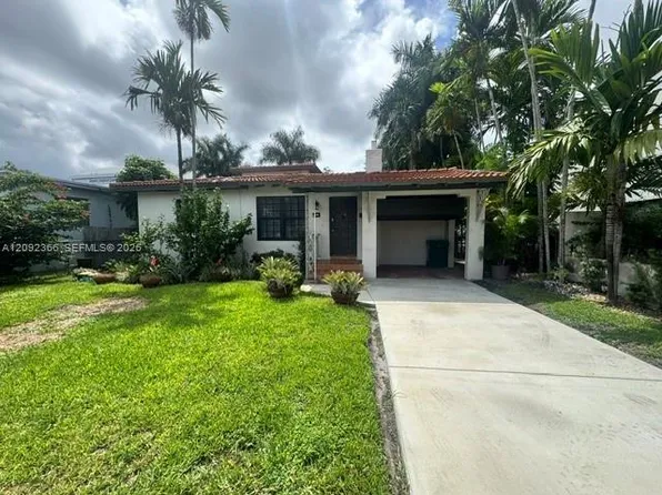 1628 NW 8th St, Miami, FL