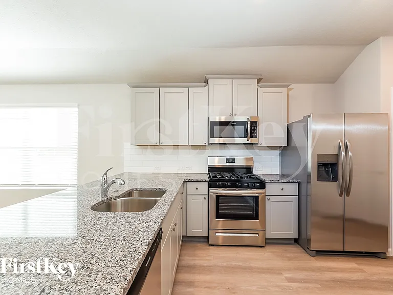 4435 Meadowland Pl — Photo 5