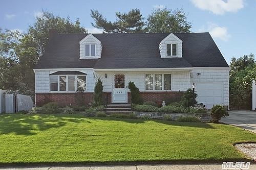 1st image of 229 Crest Ave