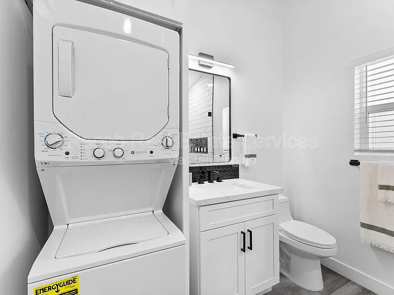 832 Desty St #7 — Photo 11