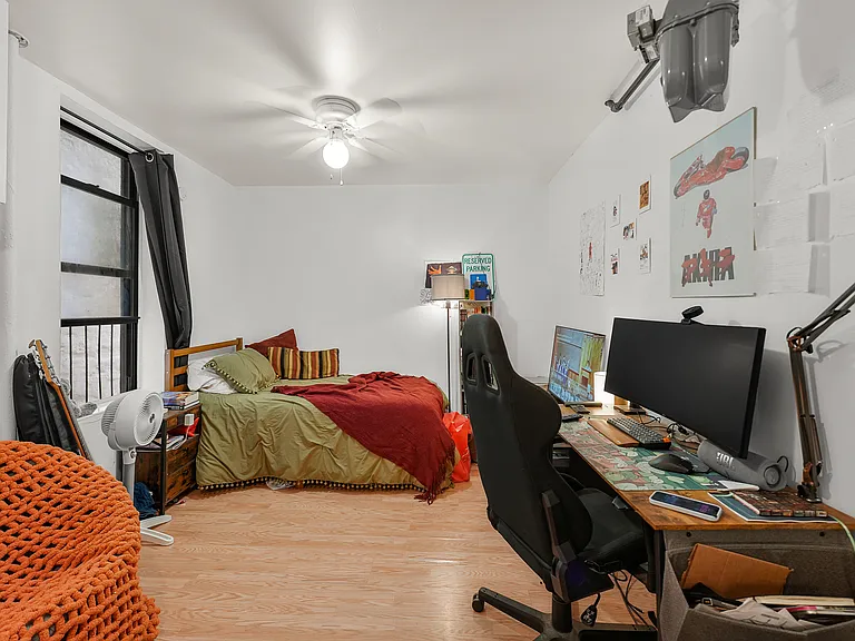 124 Mott St #15 — Photo 2