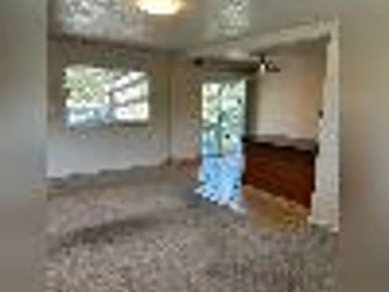 920 Castlewood Dr — Photo 13