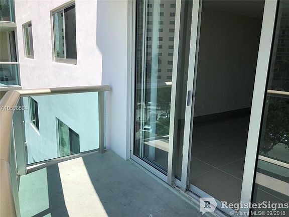 2nd image of 19380 Collins Ave #A519