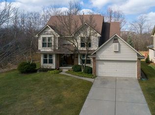 3480 Primrose Dr, Rochester hills, MI 48307