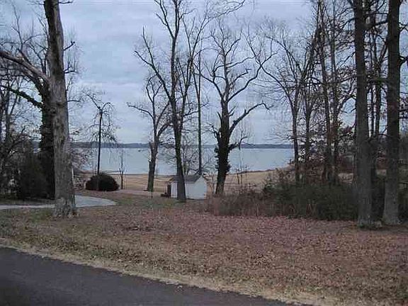 2nd image of 81 John Phillips Ln