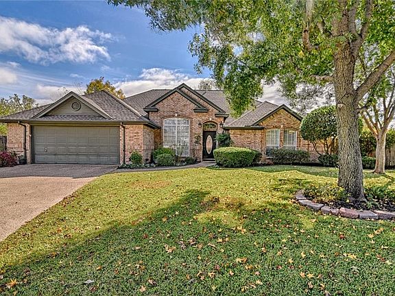 2nd image of 6 Waterwood Ct