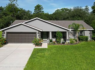 16411 Kingbird Rd, Weeki Wachee, FL 34614