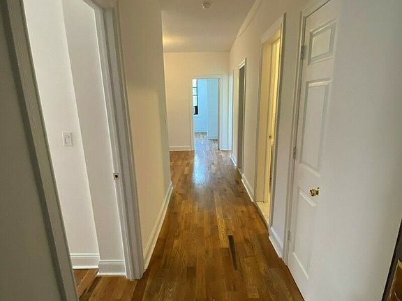 3rd image of 170 E 17th St #A2