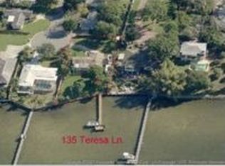 135 Teresa Ln, Merritt Island, FL 32952