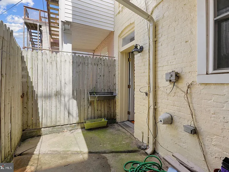 1528 Covington St — Photo 27