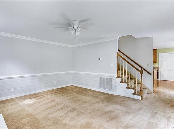 3rd image of 10649 Argonne Dr
