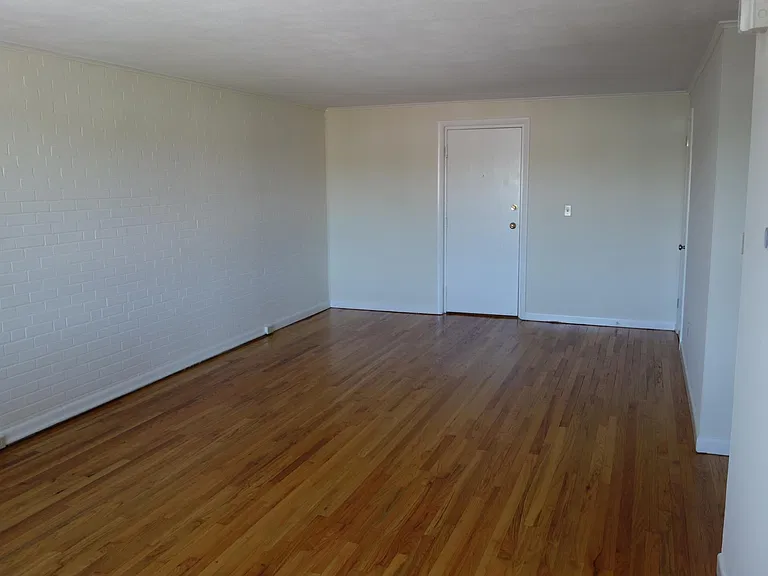 67 Robin Rd #B2 — Photo 2