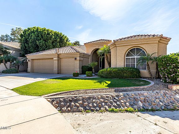 2nd image of 1871 W AZALEA Drive