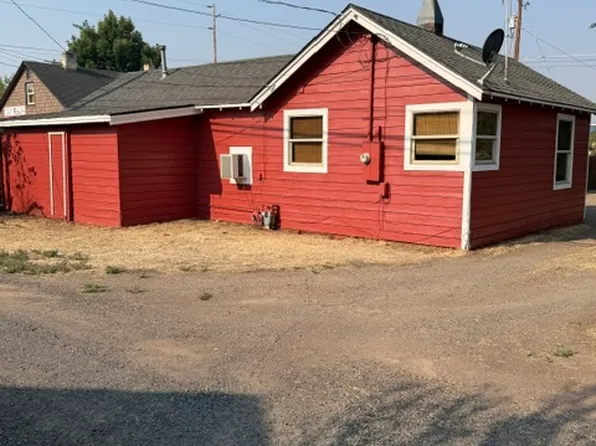 734 SW 15th St, Redmond, OR 97756