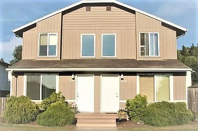 2100 Woburn St — Photo 1