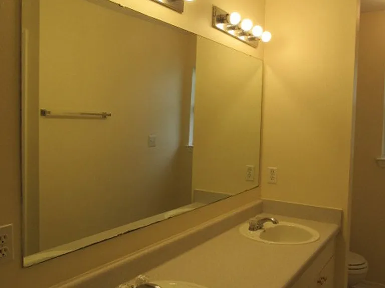 1093 Antigua Cir — Photo 8