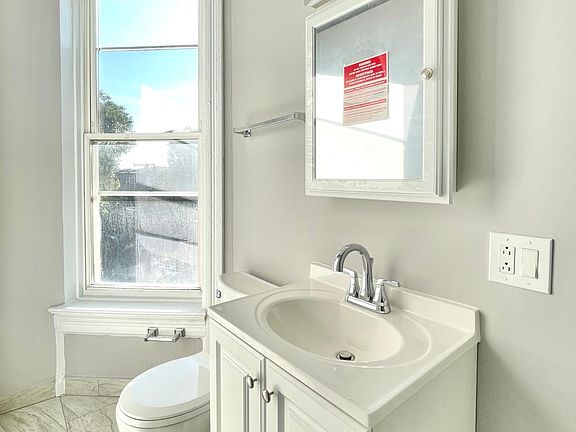 2nd image of 1359 W Chicago Ave APT B3