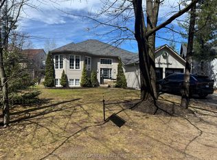 310 Golf Course Rd, Wasaga Beach, ON