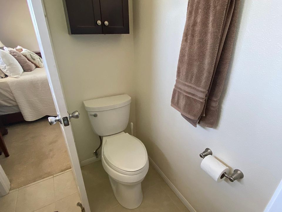 1st image of 130 Menlo Park Ave