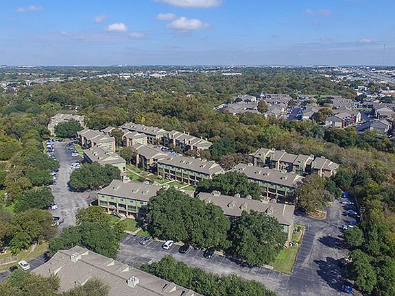 2nd image of 600 Barwood Park APT 2114