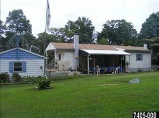 30 Hickory Nut Rd, Shrewsbury, PA 17361