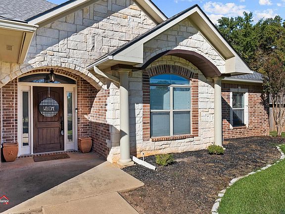 2nd image of 2112 Katie Lee Ln