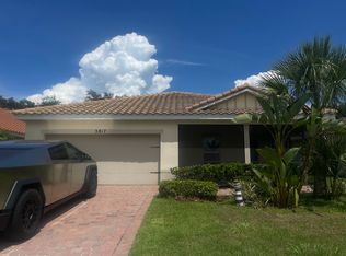 3817 Carrick Bend Dr, Kissimmee, FL 34746