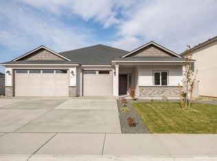 208 Scott Rd, Prosser, WA 99350