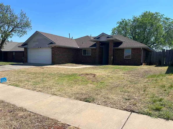 3906 SW Parkridge Blvd, Lawton, OK 73505