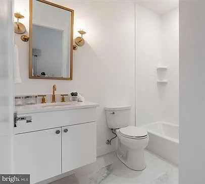 1415 Oak St NW #202 — Photo 17