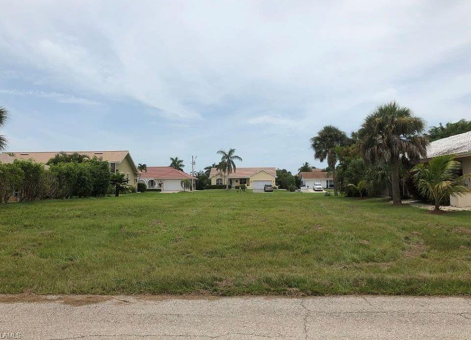 1st image of 931 Dolphin Ct Lot 4