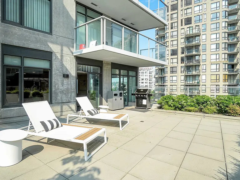 900 Carnarvon St — Photo 25