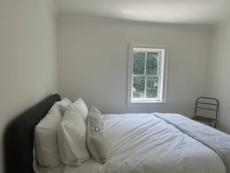 86 Pantigo Rd — Photo 30