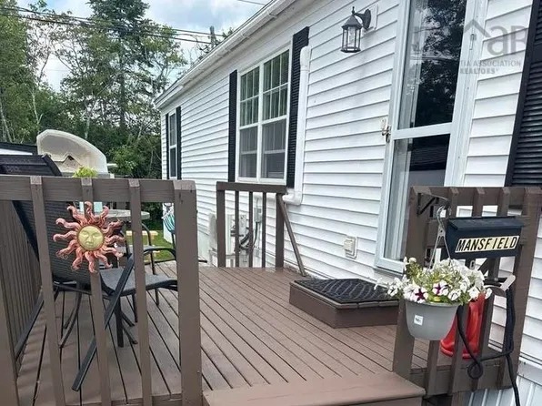 23 Shamrock N, Antigonish, NS B2G 1C9