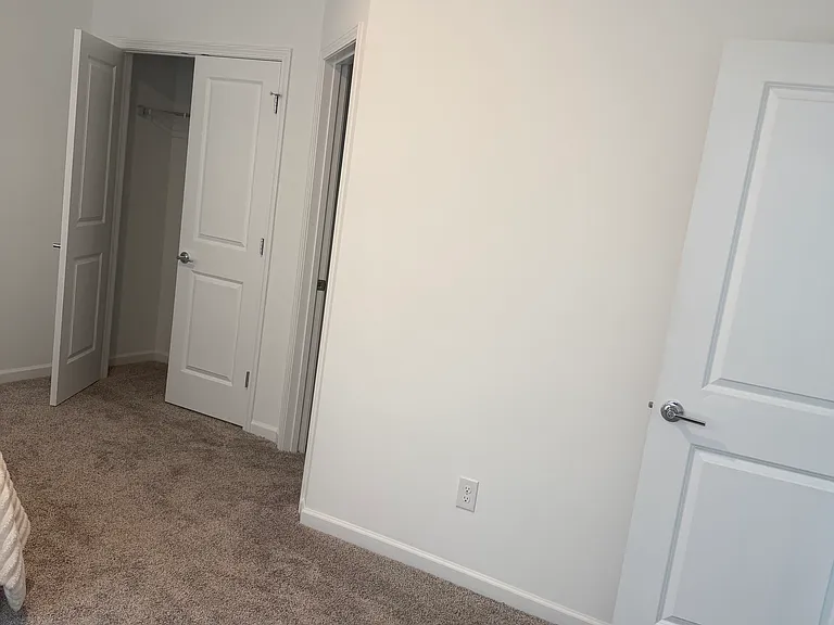 7004 Branch Ct — Photo 8