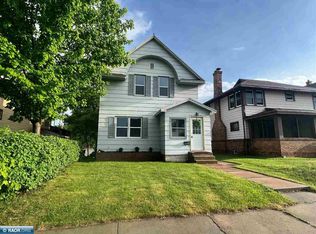 15 1st St SW, Chisholm, MN 55719