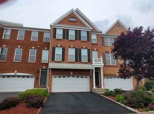 23274 Hanworth St, Ashburn, VA 20148