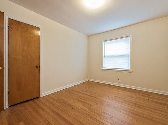 4th image of 6520 N Seeley Ave
