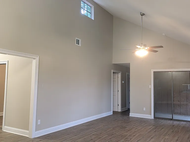101 Sagebrush Dr — Photo 1