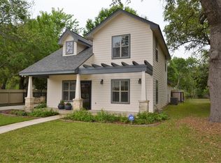 213 E Leona St, Uvalde, TX 78801