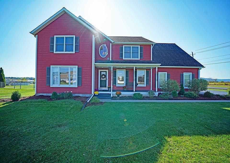 1st image of 18 Garden Ln