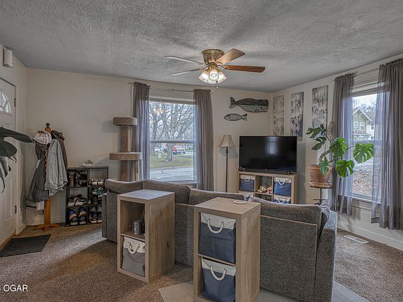 4th image of 516 Wooster St