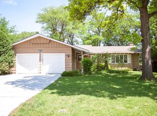 6516 E Farmview Ln, Wichita, KS 67206